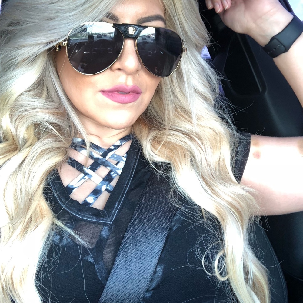 Meet your Posher, Alesia